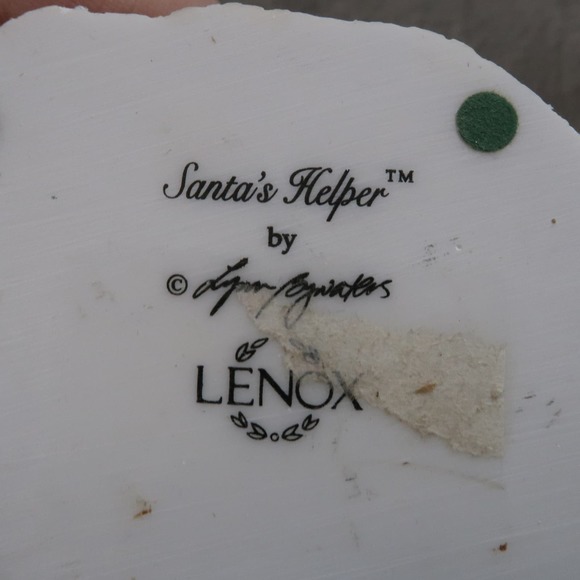 Lenox Snowman Santas Helper Lynn Bywaters Winter Figurine - Picture 6 of 7